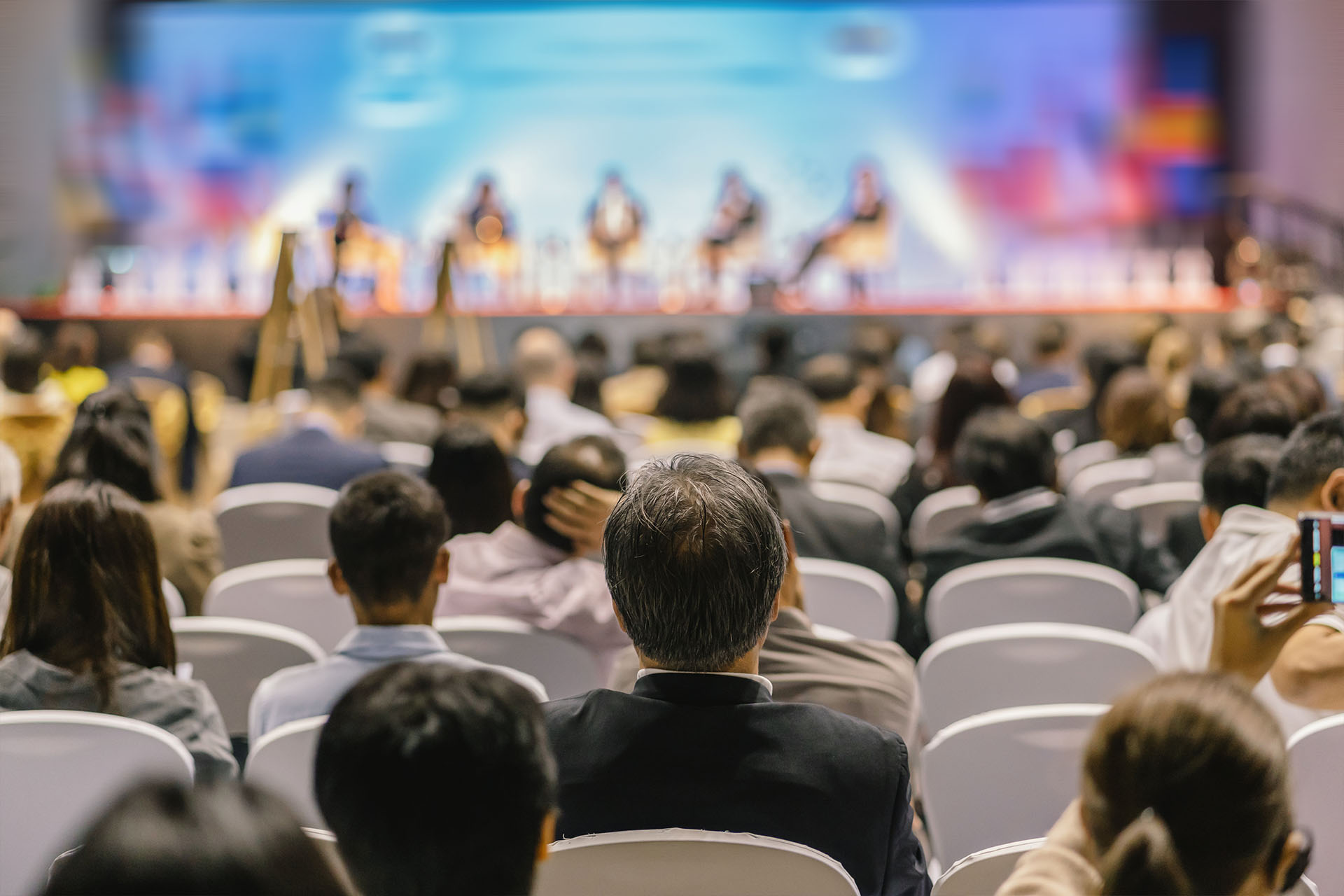 steps for organizing exhibitions