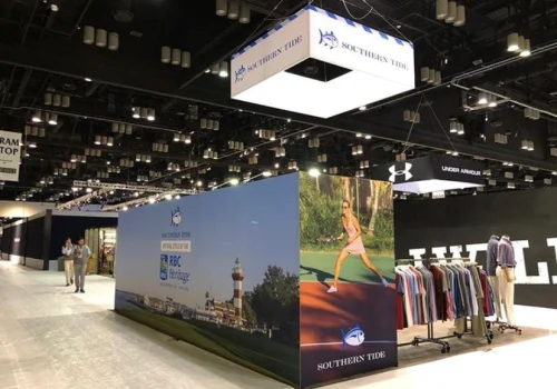 15 فكرة لافتات الأحداث الخارجية لتحسين تجربة الزائر - 15 Outdoor Event Signage Ideas to Improve Visitor Experience