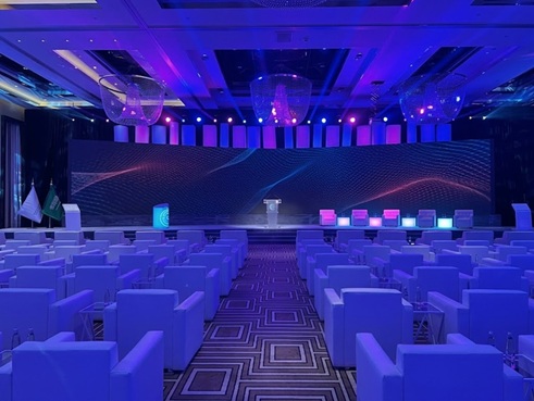 التحديات الشائعة عند تنظيم الفعاليات في القاعات وكيفية التغلب عليها - Common Challenges in Organizing Indoor Events and How to Overcome Them